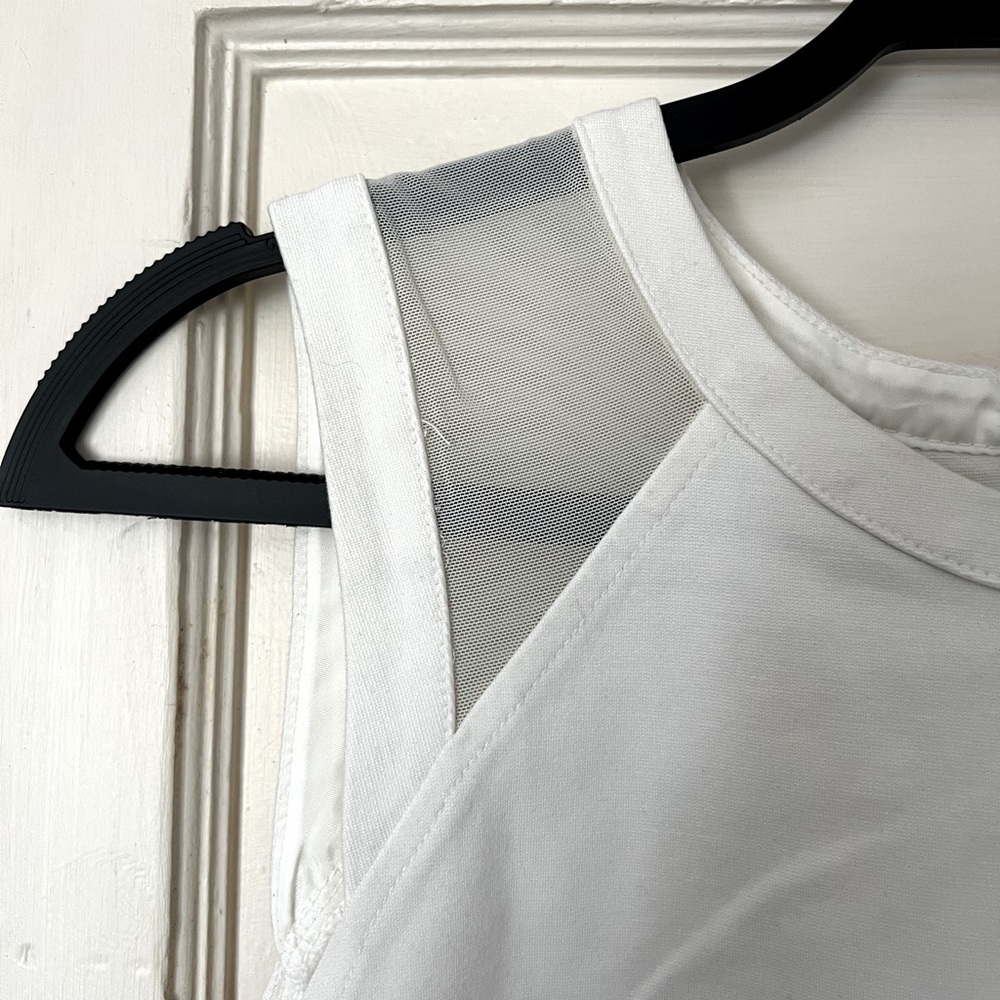 Banana Republic Off-White Crop Tank